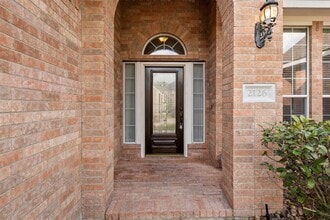 Building Photo - 2126 Fortuna Bella Dr