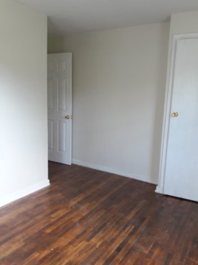 177 Wake St, Bridgeport, CT 06610 Townhome Rentals in Bridgeport CT