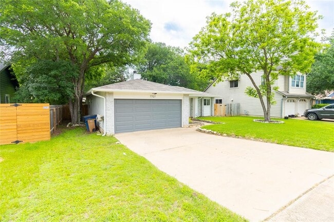 Foto del edificio - 7707 Copano Dr