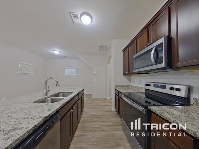 Foto del edificio - 250 Harvest Glen Ln