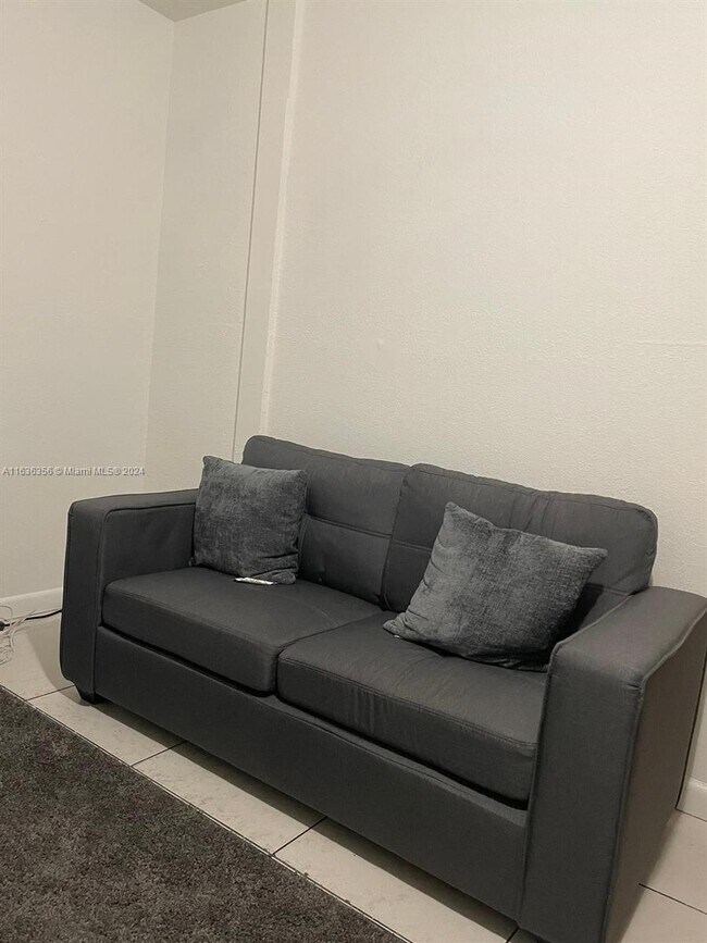 Foto del edificio - 401 NW 3rd Terrace