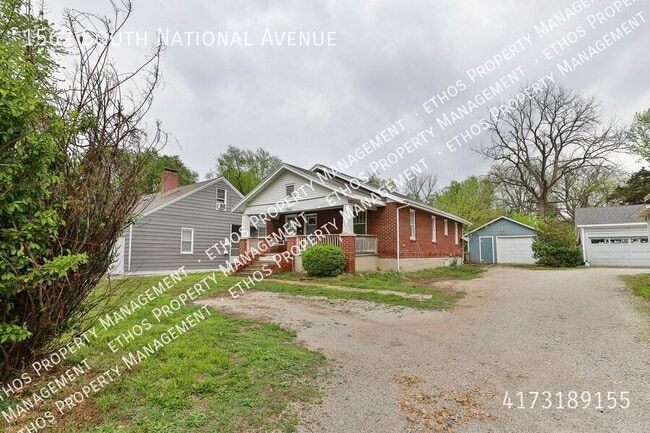 Building Photo - 1562 S National Ave