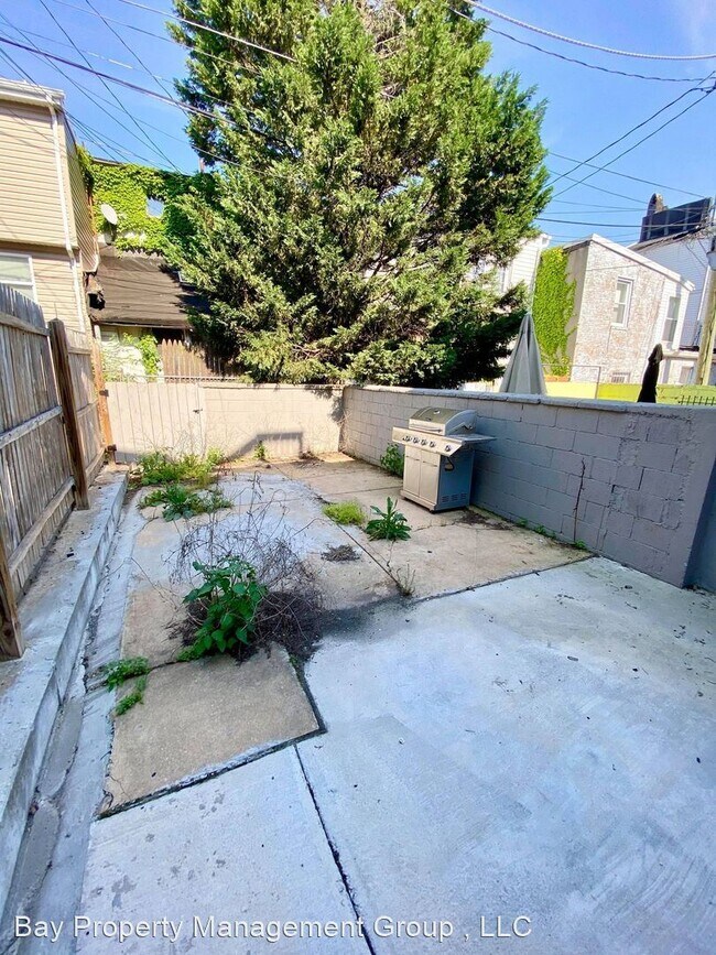 Building Photo - 3 br, 2.5 bath House - 527 S Chester St