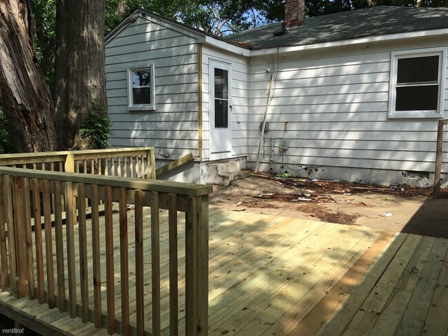 Foto del edificio - 3 br, 1 bath House - 8927 Granby Street