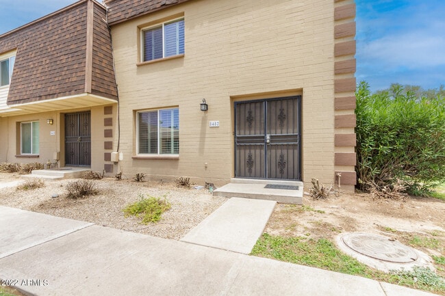 Building Photo - 8482 E Chaparral Rd