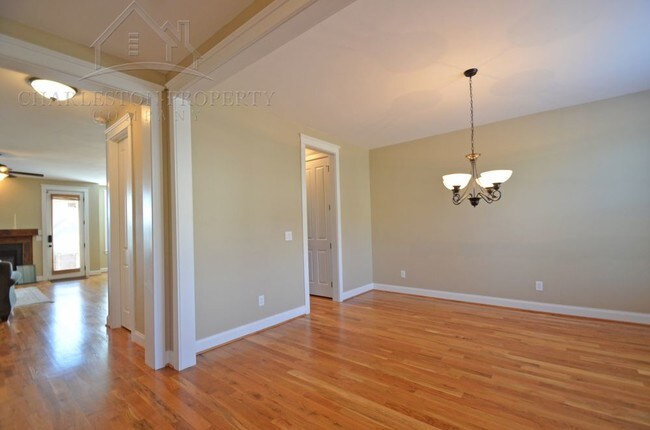 Building Photo - 1211 Appling Drive- Mount Pleasant