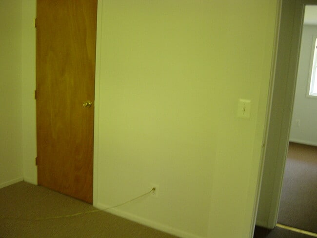 Building Photo - 15 Arrowhead Ln