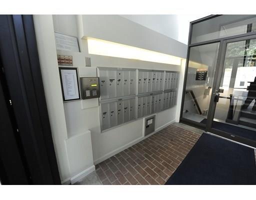Foto del edificio - 10 Ledgewood Way