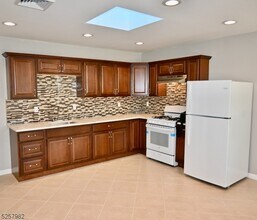 Building Photo - 61 Mountainview Blvd