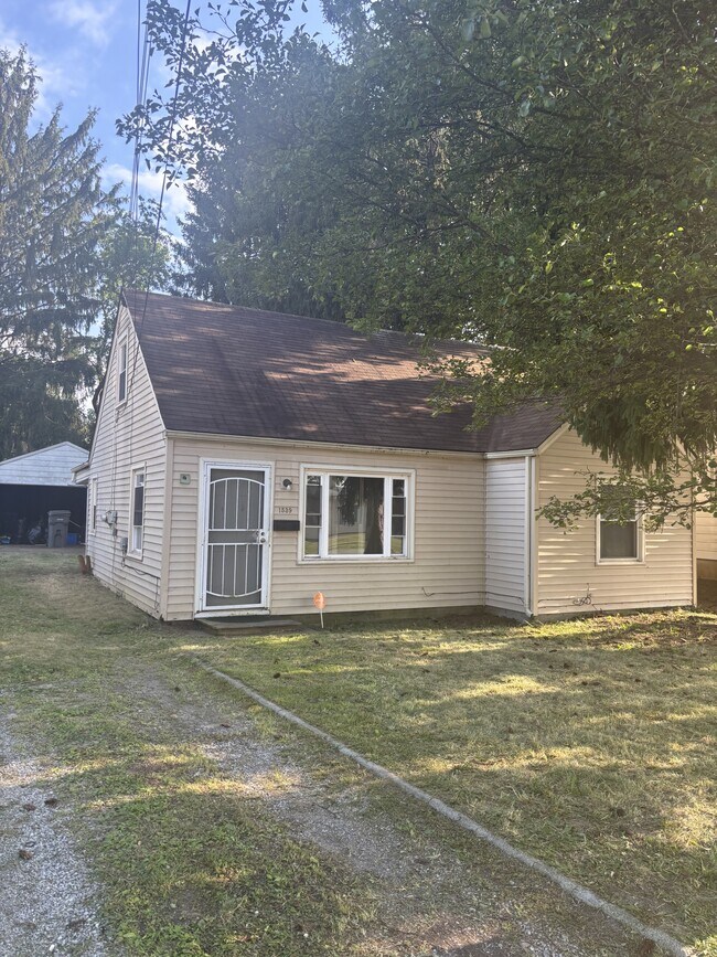 Building Photo - 1539 Wakefield Ave