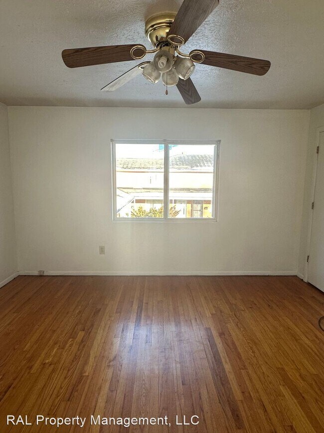 Foto del edificio - 2 br, 1.5 bath House - 4878 banbury 8