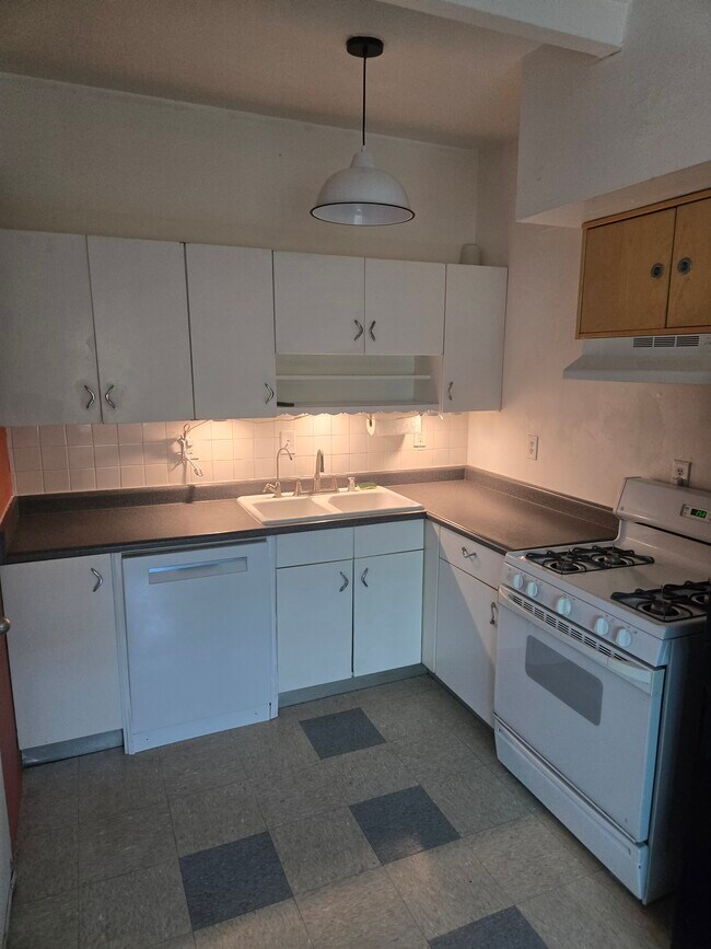 Foto del edificio - 1305 Phillips Ave