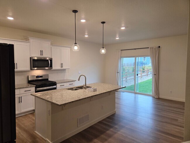 Foto del edificio - Great home in new Monument development
