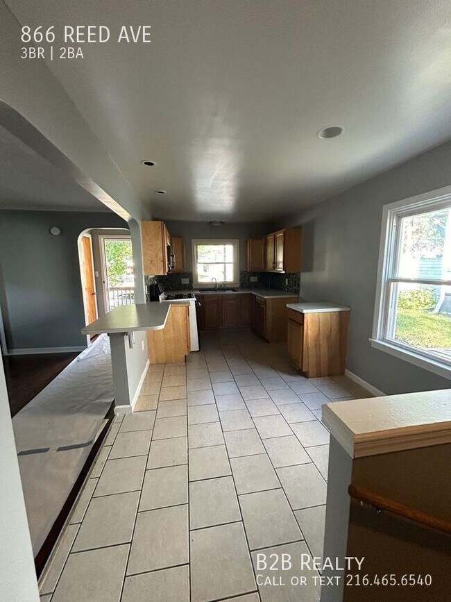 Building Photo - "Comfortable Elegance: Your Dream 3-Bedroo...
