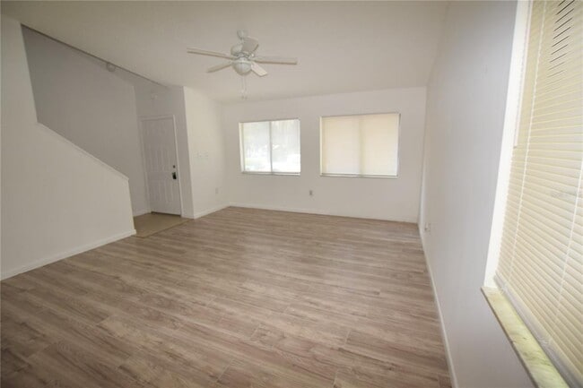 Building Photo - 904 Sumter St