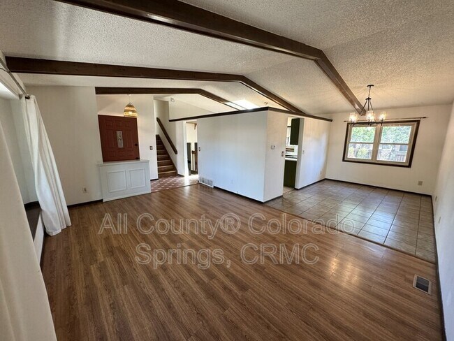 Foto del edificio - 4055 Thundercloud Dr