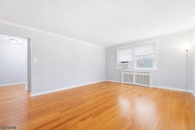 Foto del edificio - 343 Bloomfield Ave