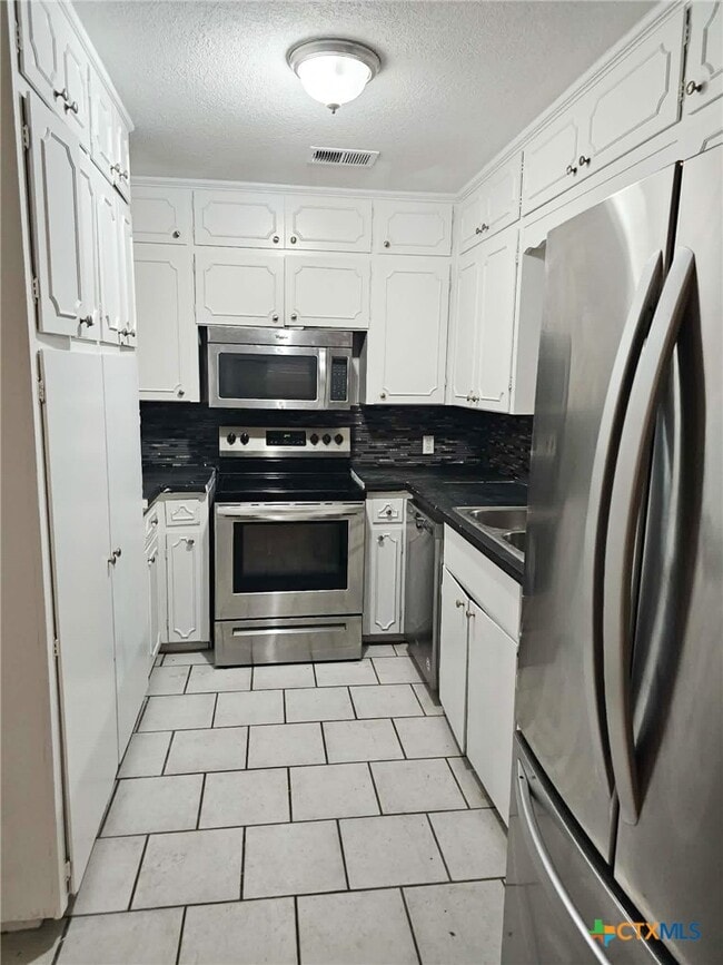 Foto del edificio - 2506 Bluejay Dr