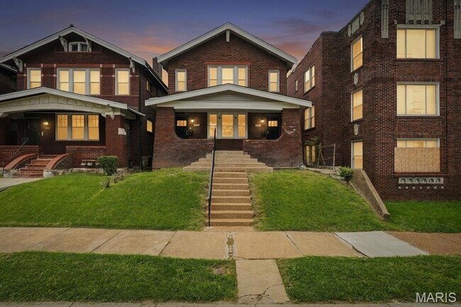 Foto del edificio - 5006 Queens Ave