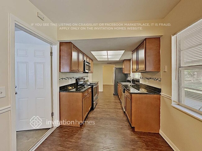 Building Photo - 510 Julie Ln