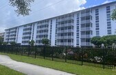 Foto principal - 16950 W Dixie Hwy