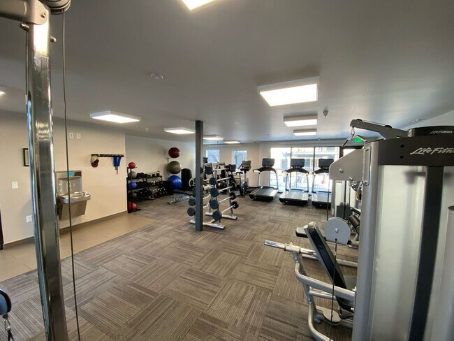 Building Photo - Grand Summit: 2 Bedrooms 2 Bathrooms Vault...