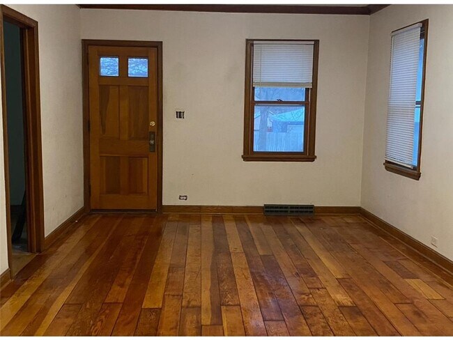 Foto del edificio - 1068 Arundel St