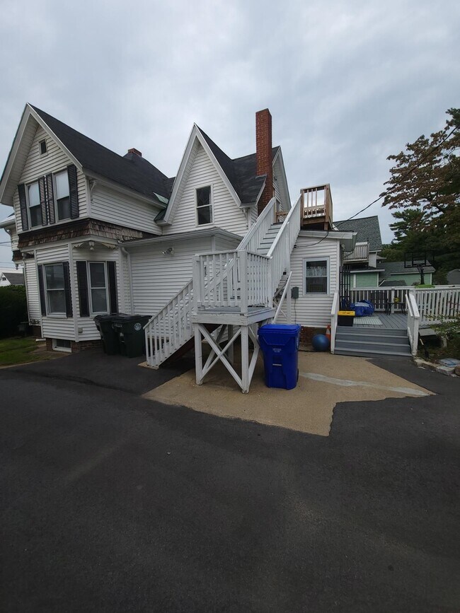 Foto del edificio - 721 Belmont St