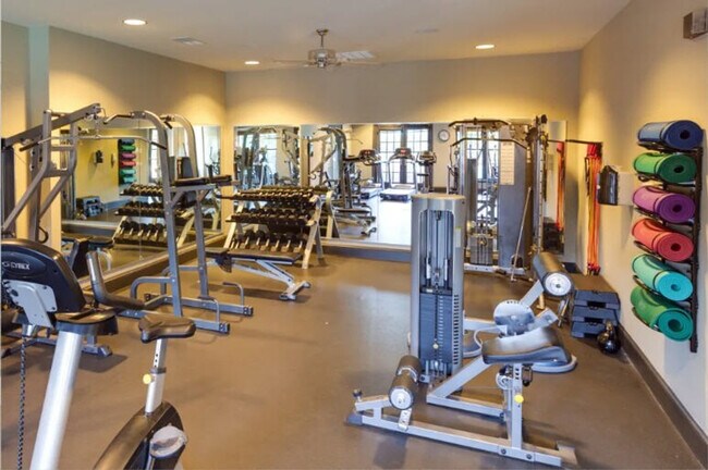 Foto del edificio - 31 Station Ct