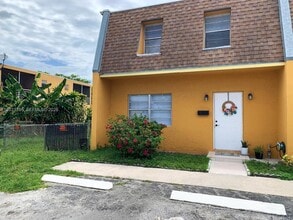 Building Photo - 2698 NW 60th Way