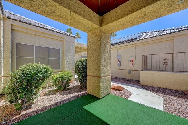 Foto del edificio - 332 Wild Plum Ln