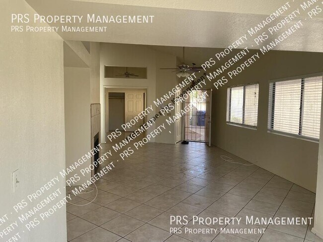 Foto del edificio - 4587 W Harrison St