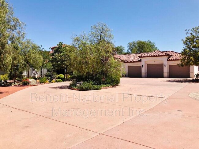 Building Photo - 27219 Avenida Del Diablo