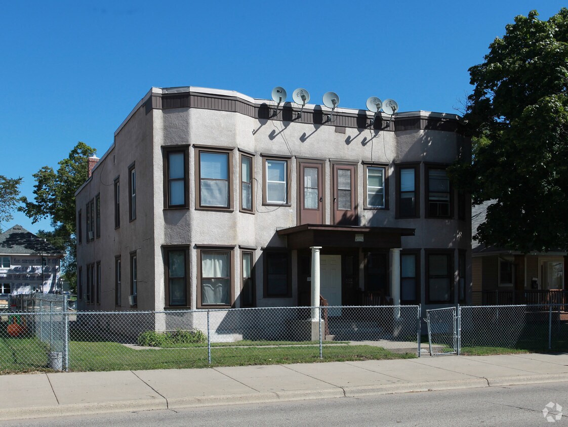 Primary Photo - Fortune Apartments
