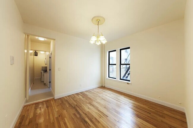 Building Photo - W 139th ST