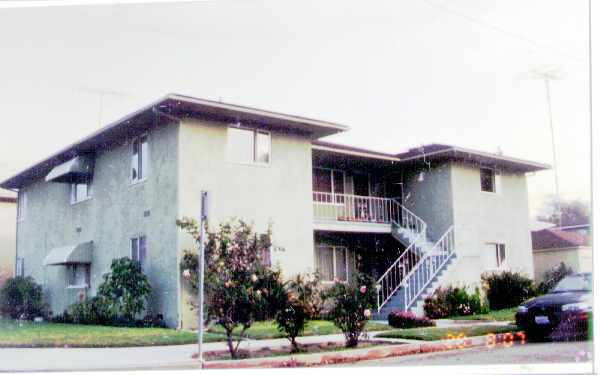 Building Photo - Luna Drive