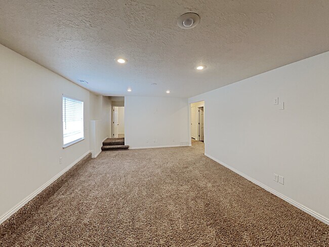 Building Photo - 2396 N Nectar Way