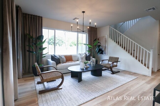 Foto del edificio - 1511 W Sierra Vista Dr
