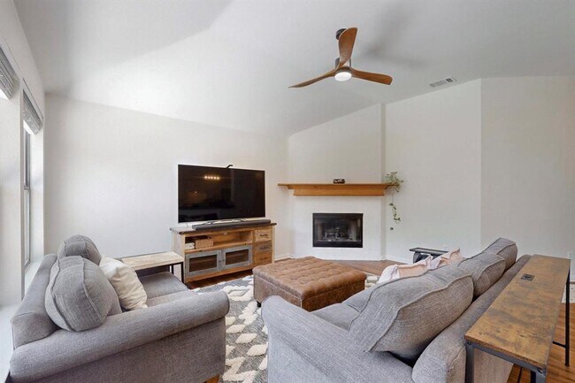 Foto del edificio - 2508 Willow Way