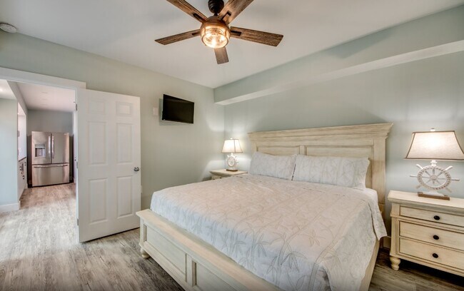 Foto del edificio - 17801 Rebecca Ave