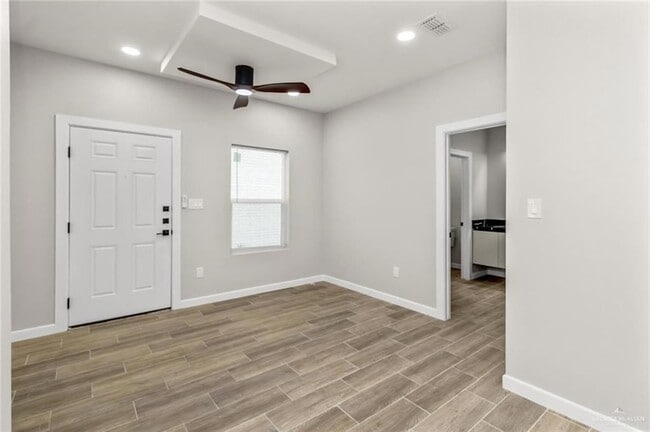 Building Photo - 104 San Jose Dr