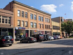 Building Photo - 425 1/2 Massachusetts Ave