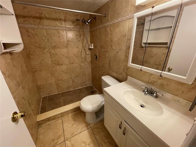 Building Photo - 5053 Eaglesmere Dr