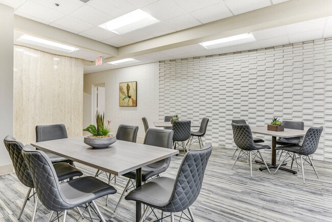 Building Photo - Academy at Drexel