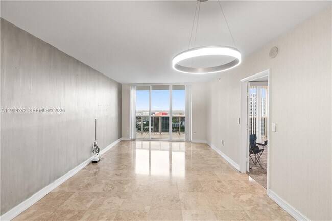 Foto del edificio - 1850 S Ocean Dr