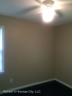Building Photo - 5702 Askew Ave