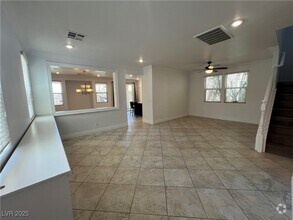 Building Photo - 10068 W Glen Aire Ave
