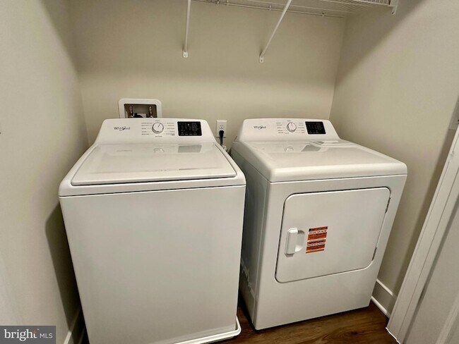 Foto del edificio - 1801 Harvest Dr