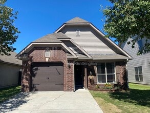 Building Photo - 436 Park Lake Dr