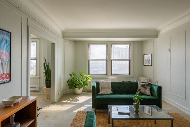 Foto del edificio - 5440 Cass Ave